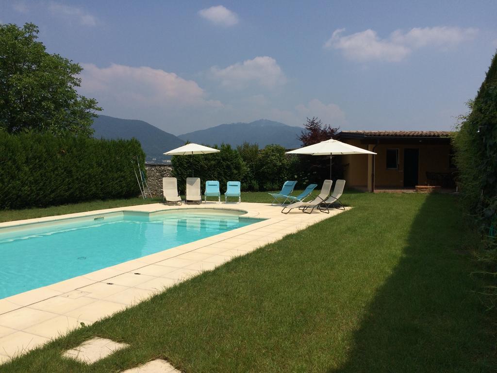 Castello Di Brusata Apartment By Quokka 360 - Romantic Flat With Pool Mendrisio Exterior photo